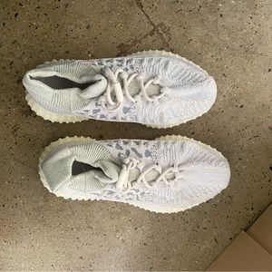 Yeezy 350 v2 compact AUTHENTIC